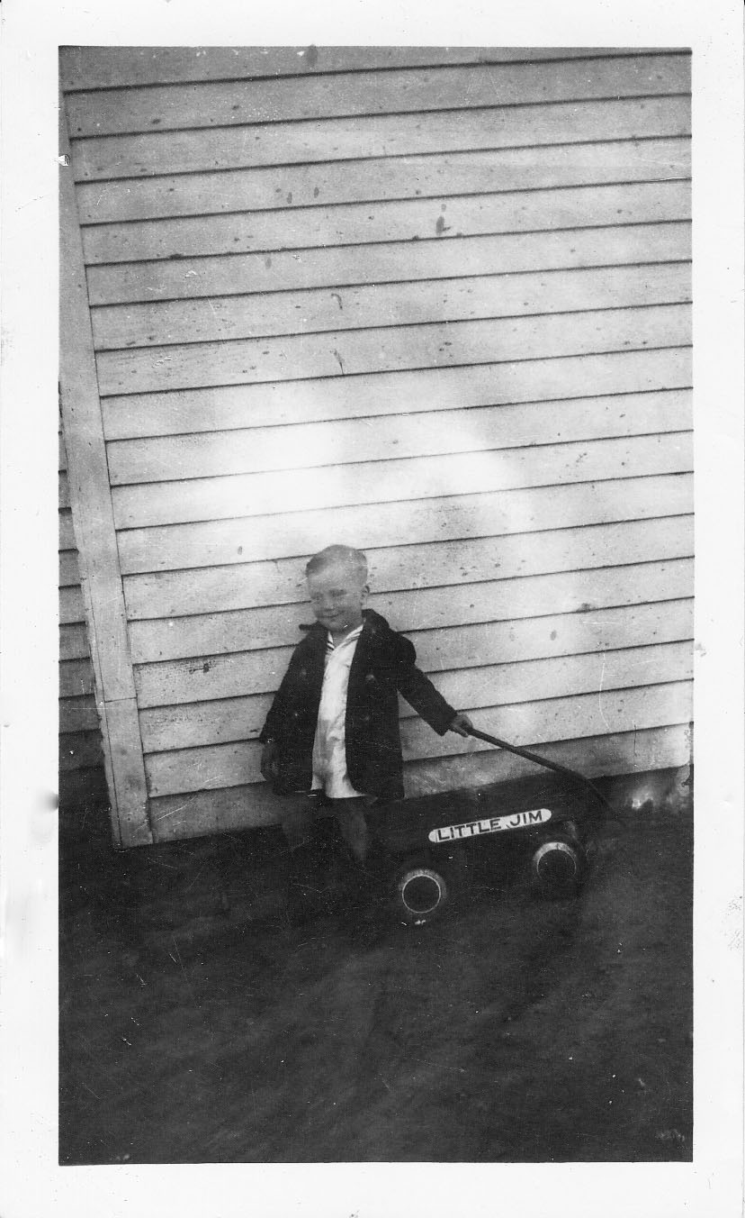 Jerry Schulte with wagon